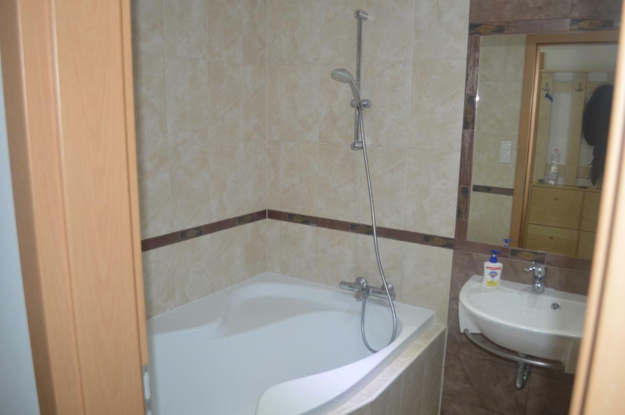 Telepes Apartman Budapeste Exterior foto